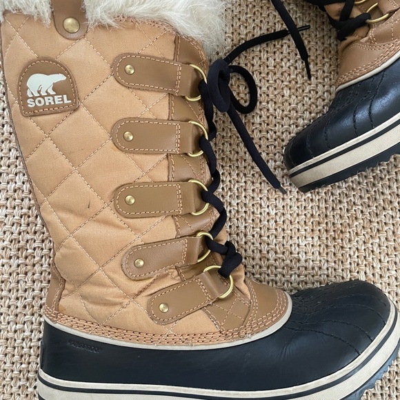 Sorel Women’s Tofino Cate Waterproof Winter Boots Size 7 - Picture 2 of 12